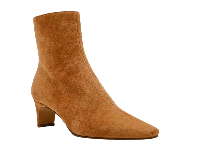 Steve Madden: Delvie in Chestnut Suede