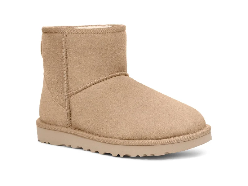 Ugg: Classic Mini II in Sand