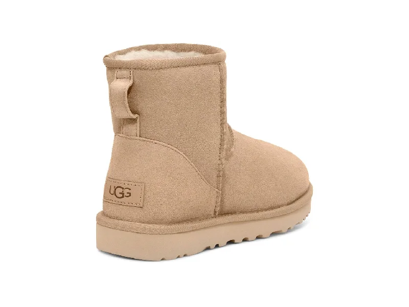 Ugg: Classic Mini II in Sand